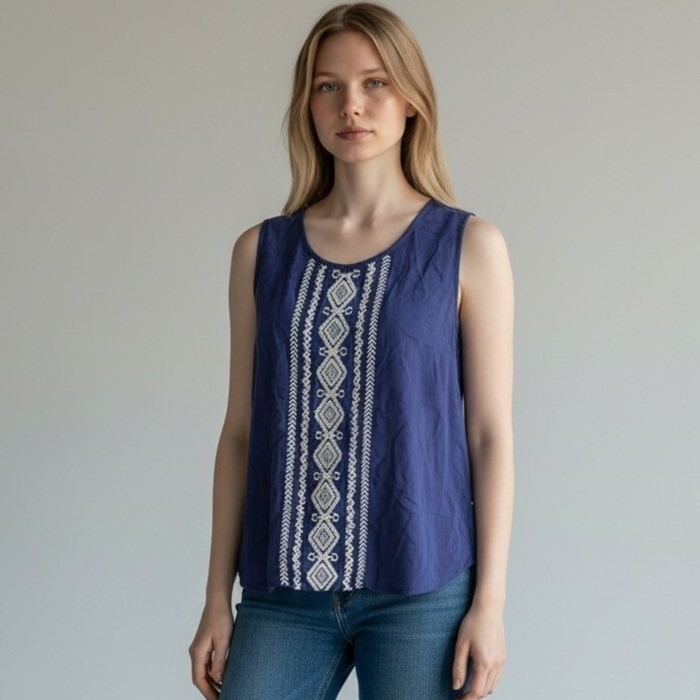 Solitaire Navy Blue Embroidered Rayon Sleeveless Tank Top Blouse Small
